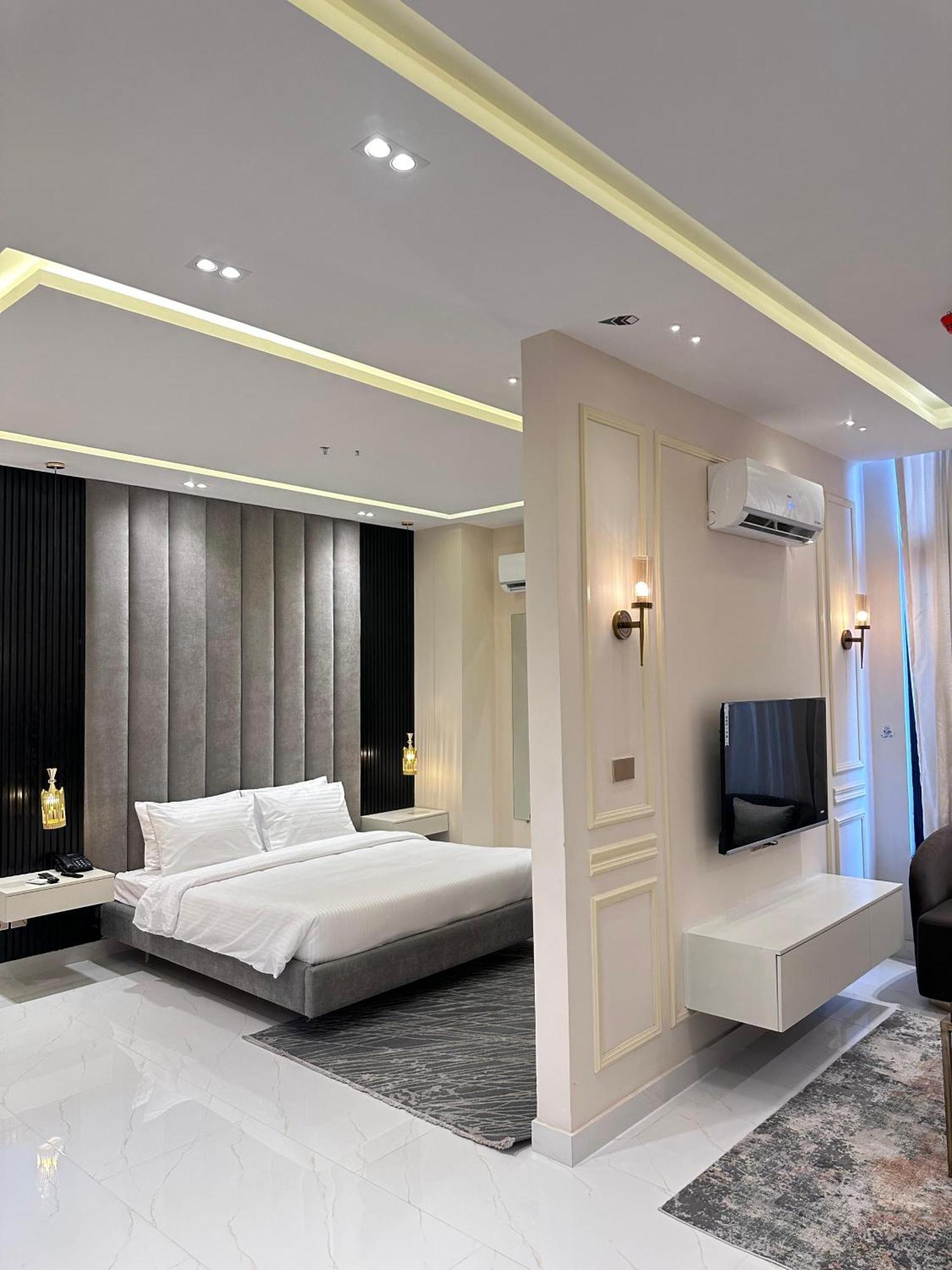 Pavilion Suites - Premium Aparthotel In Bahria Town Rawalpindi Exterior photo
